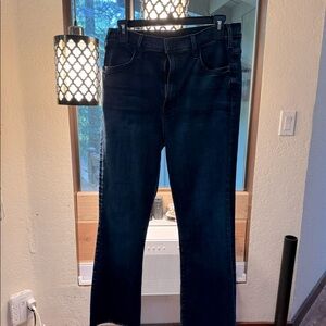 MOTHER size 32 The Hustler Ankle Fray in color Mint Condition